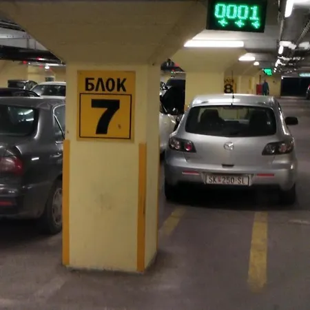 Calla 5 - Main Square, In The Shopping Center - Parking Slot With Security And Video * Üsküp