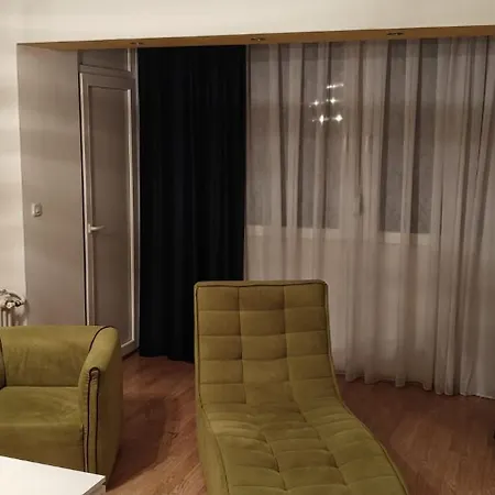Calla 5 - Main Square, In The Shopping Center - Parking Slot With Security And Video Daire